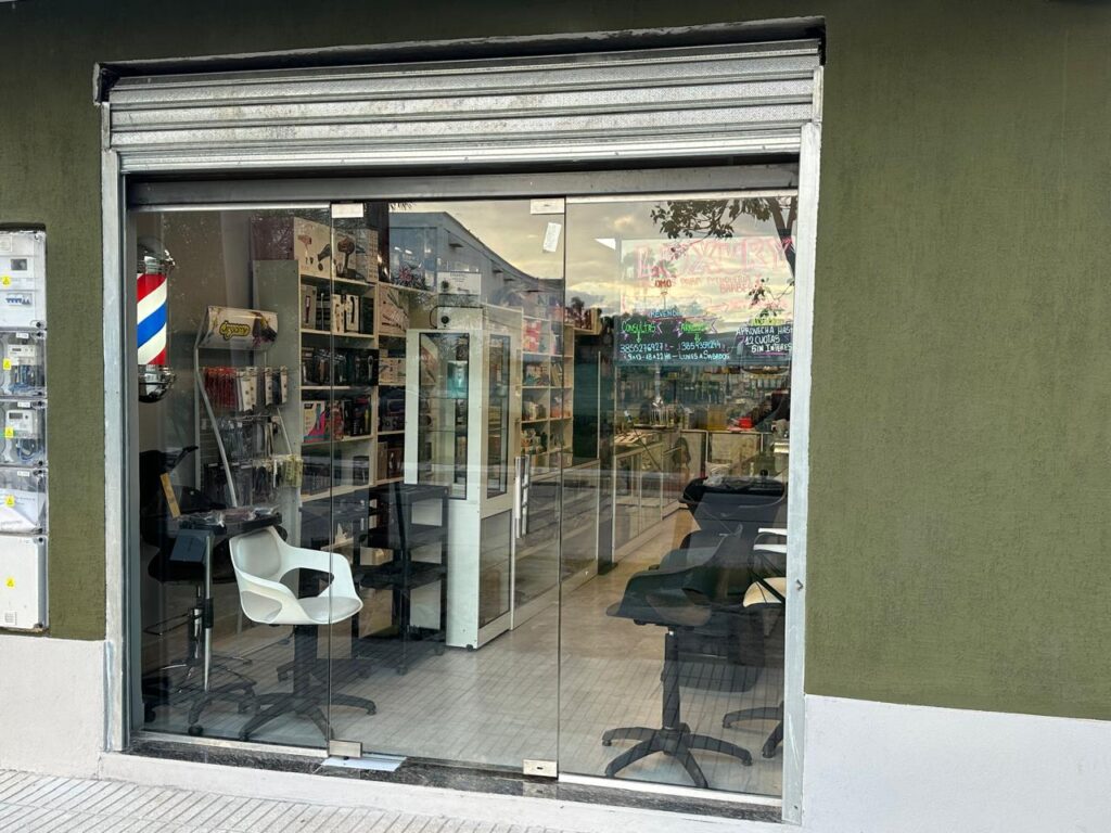 luxury nuevo local