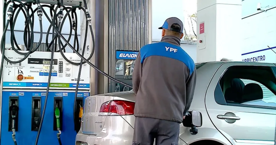 YPF baja el precio de los combustibles