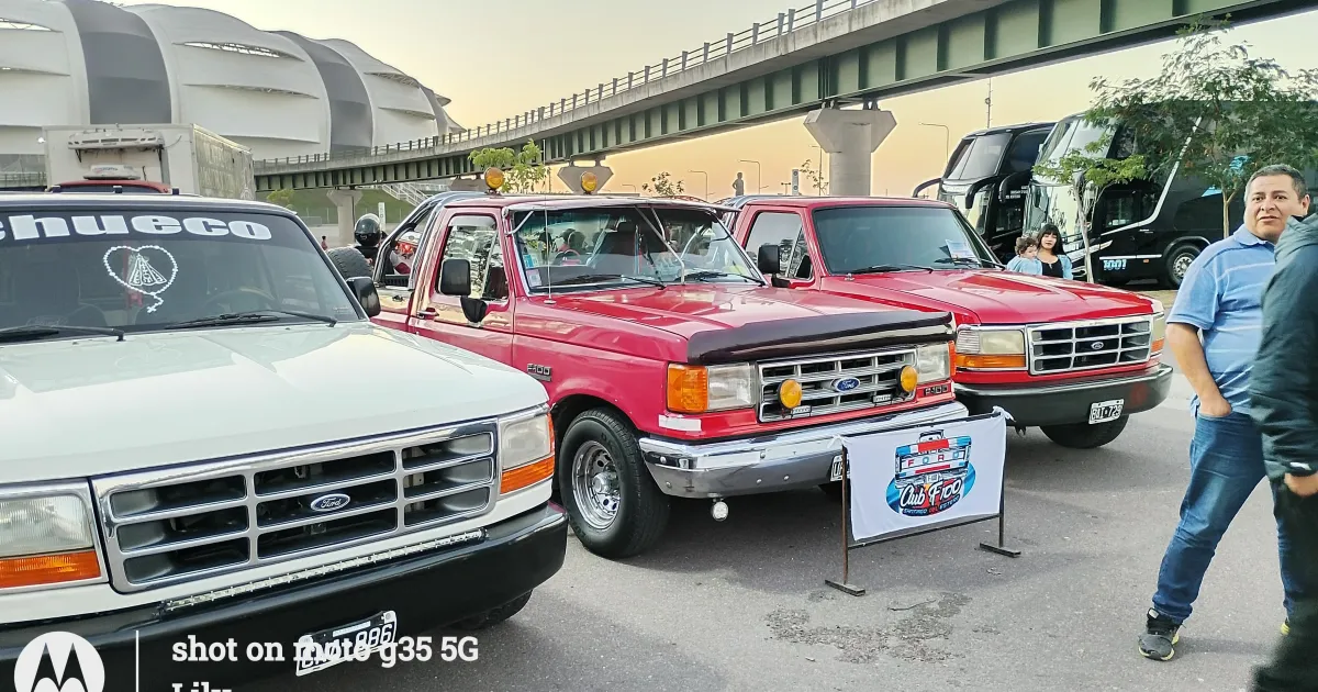 Exposición de Autos Estática