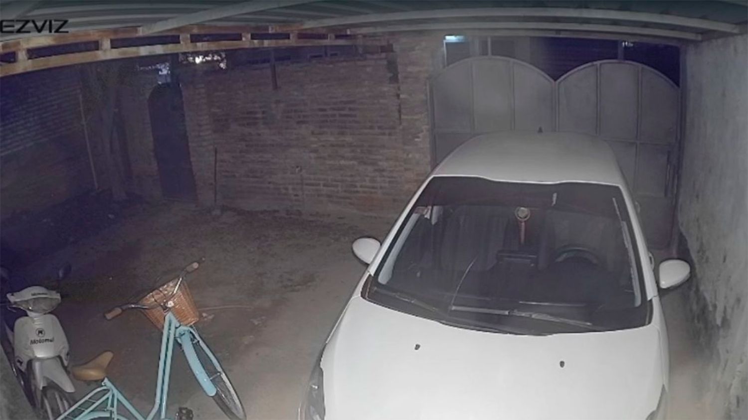 Atacaron una vivienda en Las Termas con un explosivo y una piedra
