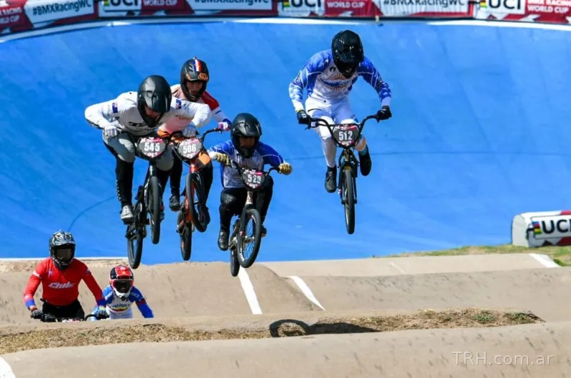 Santiago del Estero vibra con el Campeonato Argentino de BMX: más de 400 pilotos en la Catedral