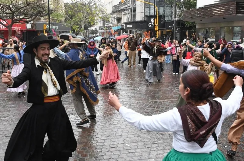 Santiago del Estero celebra su aniversario con la Acción Teatral Urbana 2026 y 1.000 actores en las calles