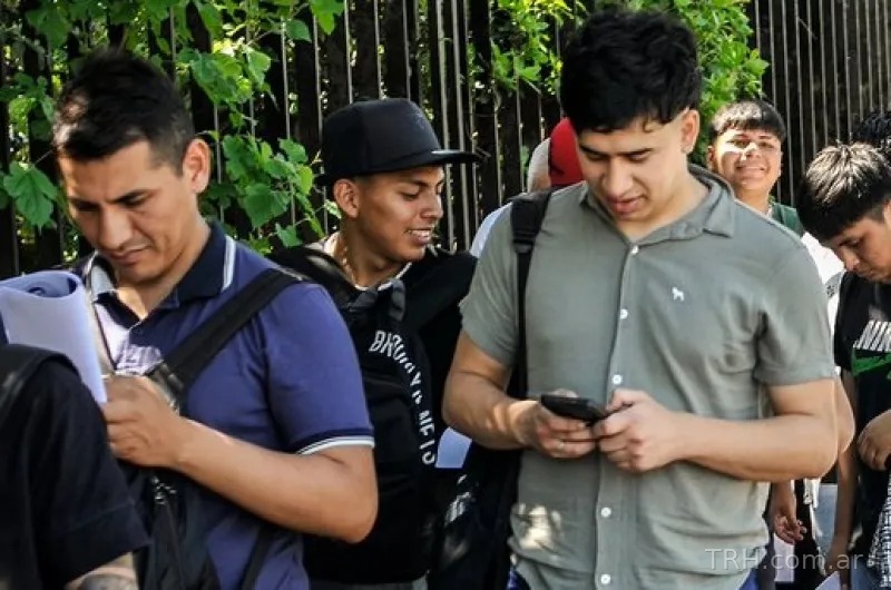 Informe de la UBA revela que casi la mitad de los jóvenes argentinos vive en situación de vulnerabilidad