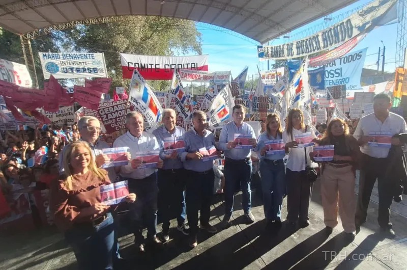 Zamora y Suárez encabezaron dos plenarios multitudinarios del Frente Cívico en apoyo a Mario Benavente