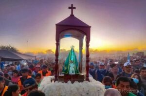 Miles de fieles celebraron la fiesta patronal de la Virgen de Huachana en Santiago del Estero