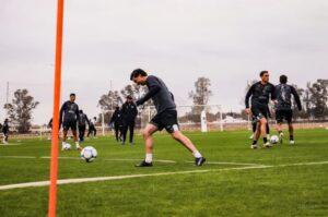 Central Córdoba recibe a Instituto en el Madre de Ciudades en busca de su tercera victoria consecutiva
