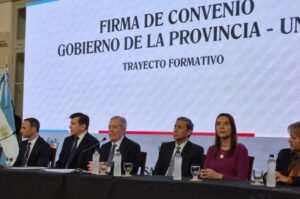 Concurso de cargos jerárquicos docentes: anuncian fechas, sedes y requisitos del trayecto formativo