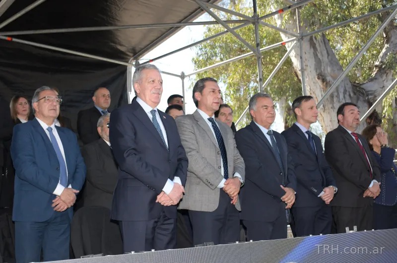 La Policía de la Provincia celebró su 74° aniversario y el Gobierno ratificó inversiones en equipamiento y capacitación