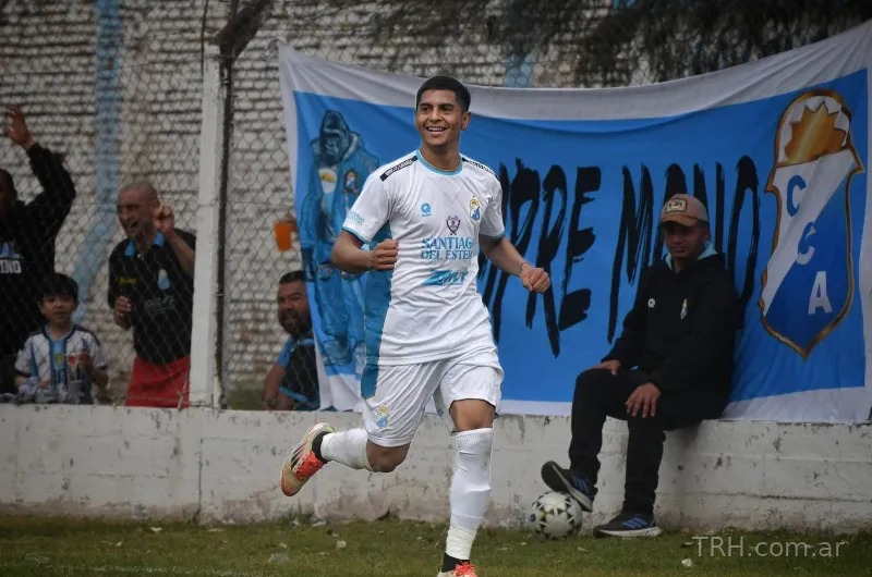 Partido entre Central Argentino y 25 de Mayo de Termas de Río Hondo por el Torneo Regional