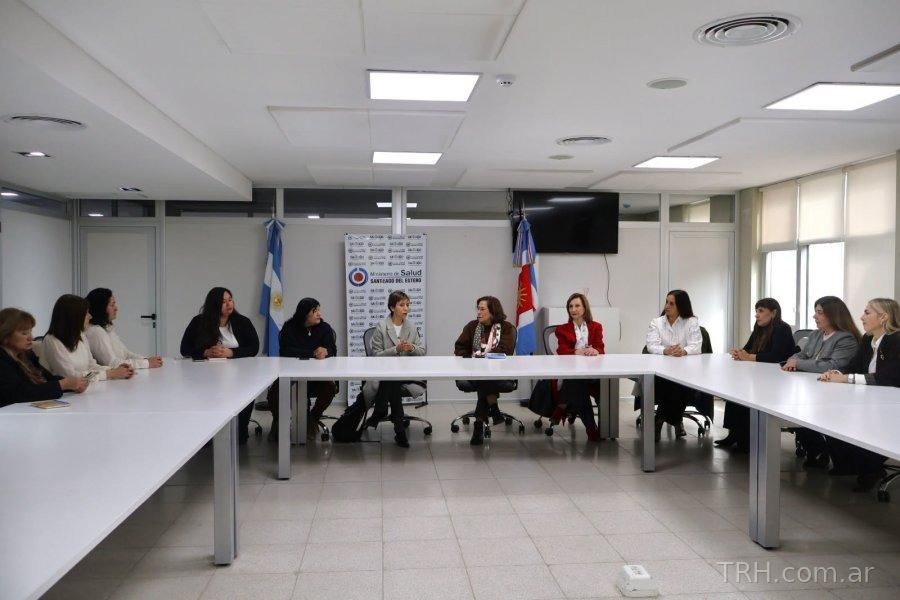 Reunión de trabajo entre el Ministerio de Salud y el Comité Organizador del 40° Congreso de FASGO.