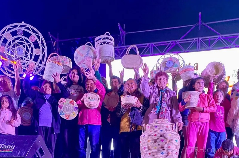 Con gran marco de público, Las Termas celebró la Fiesta Nacional del Canasto