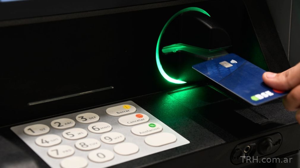 Cajero automático disponible para el cobro de haberes de empleados públicos en Santiago del Estero