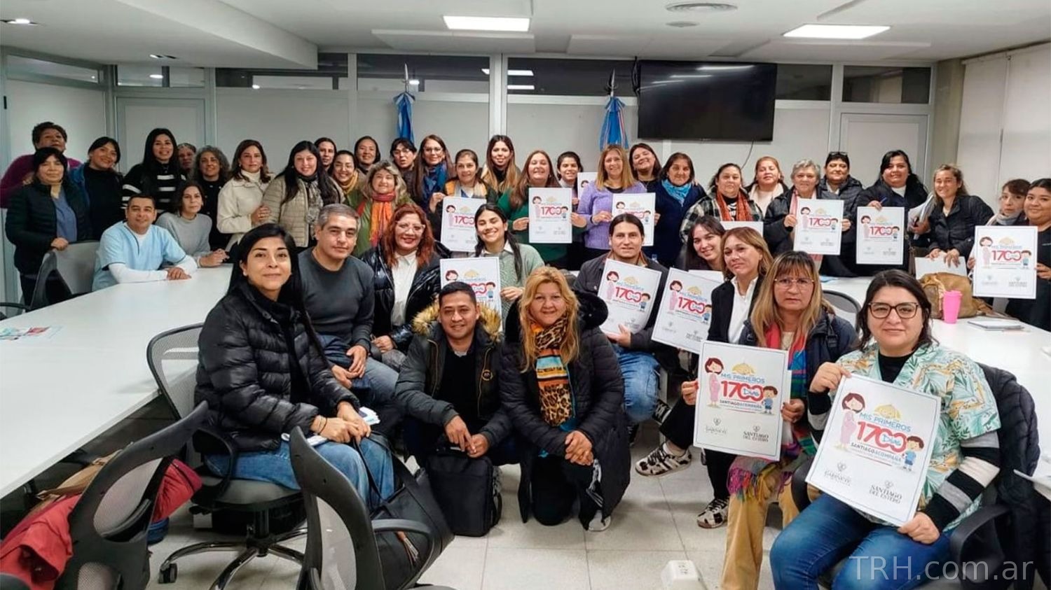 Reunión informativa y presentación de autoridades del Programa Provincial 1700 Días en el Ministerio de Salud.