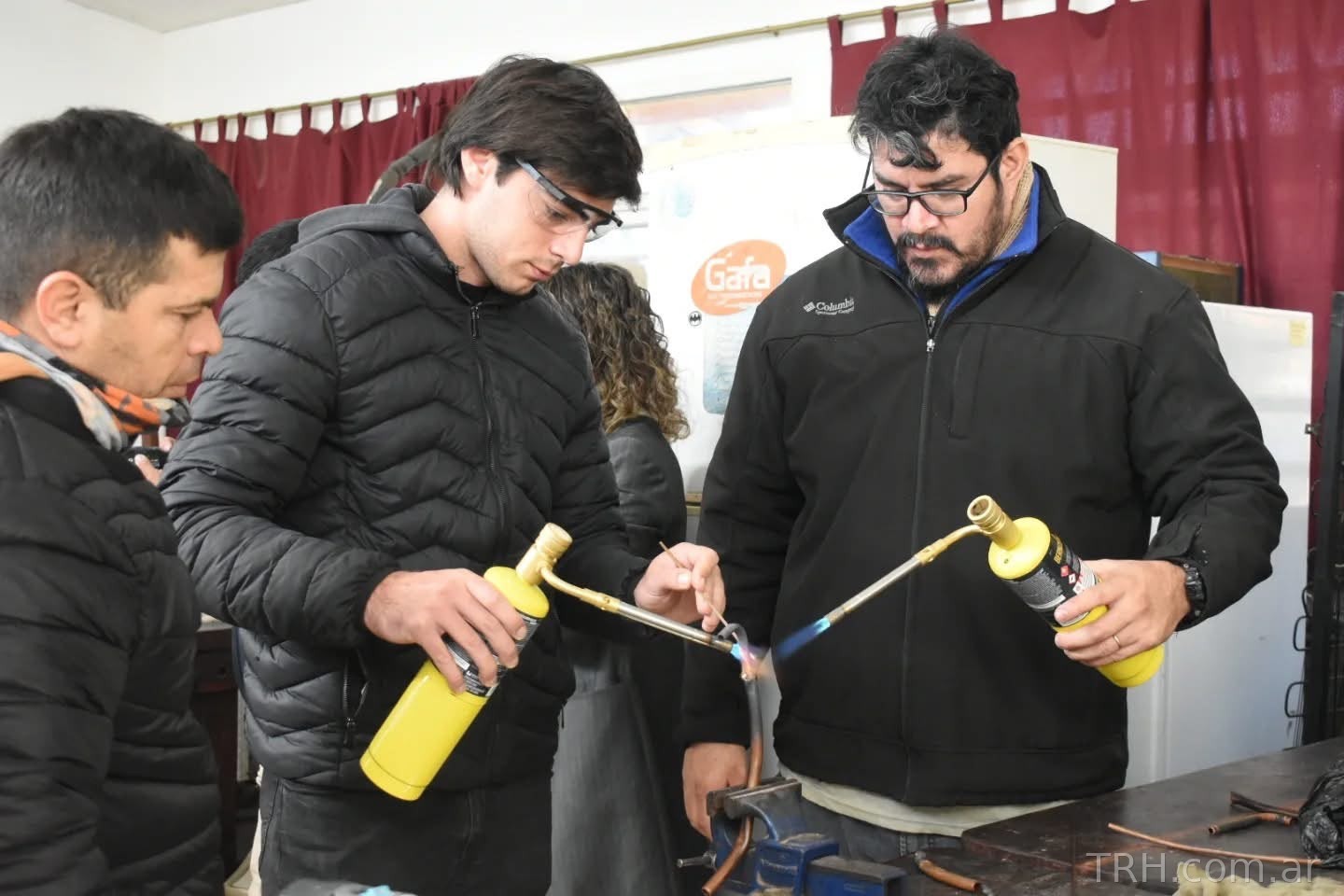 Jóvenes santiagueños participan en los talleres de capacitación del programa Santiago Crece con Vos.