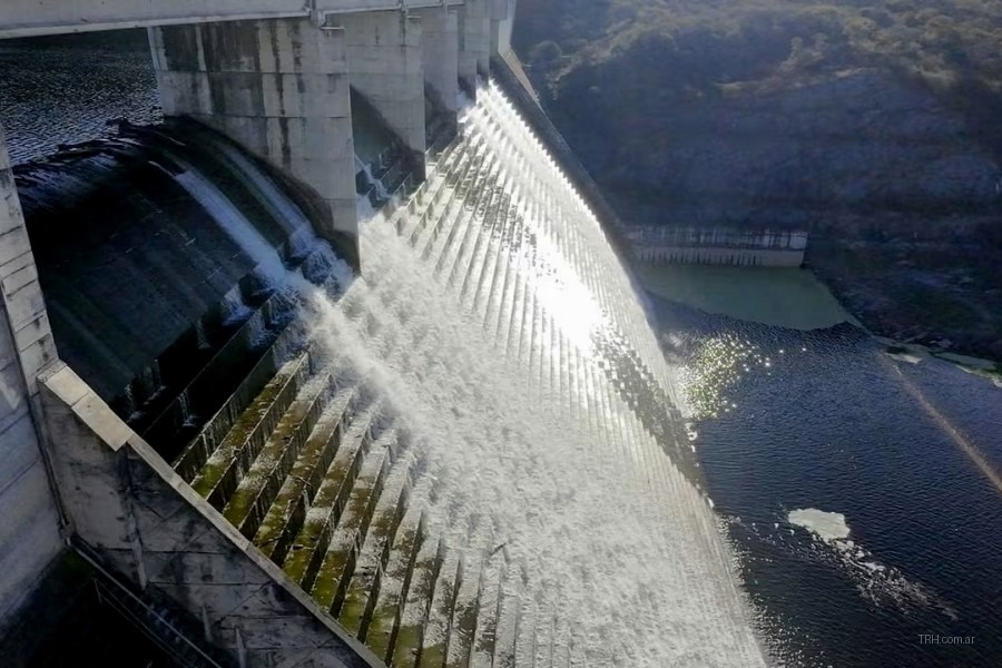 Reunión de autoridades provinciales y técnicos por el proyecto del río Albigasta
