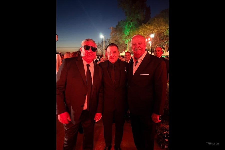 Claudio Tapia en su visita oficial a la provincia de Santiago del Estero