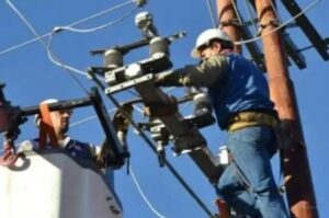 Anuncian cortes programados de electricidad por obras en distintos puntos de la provincia