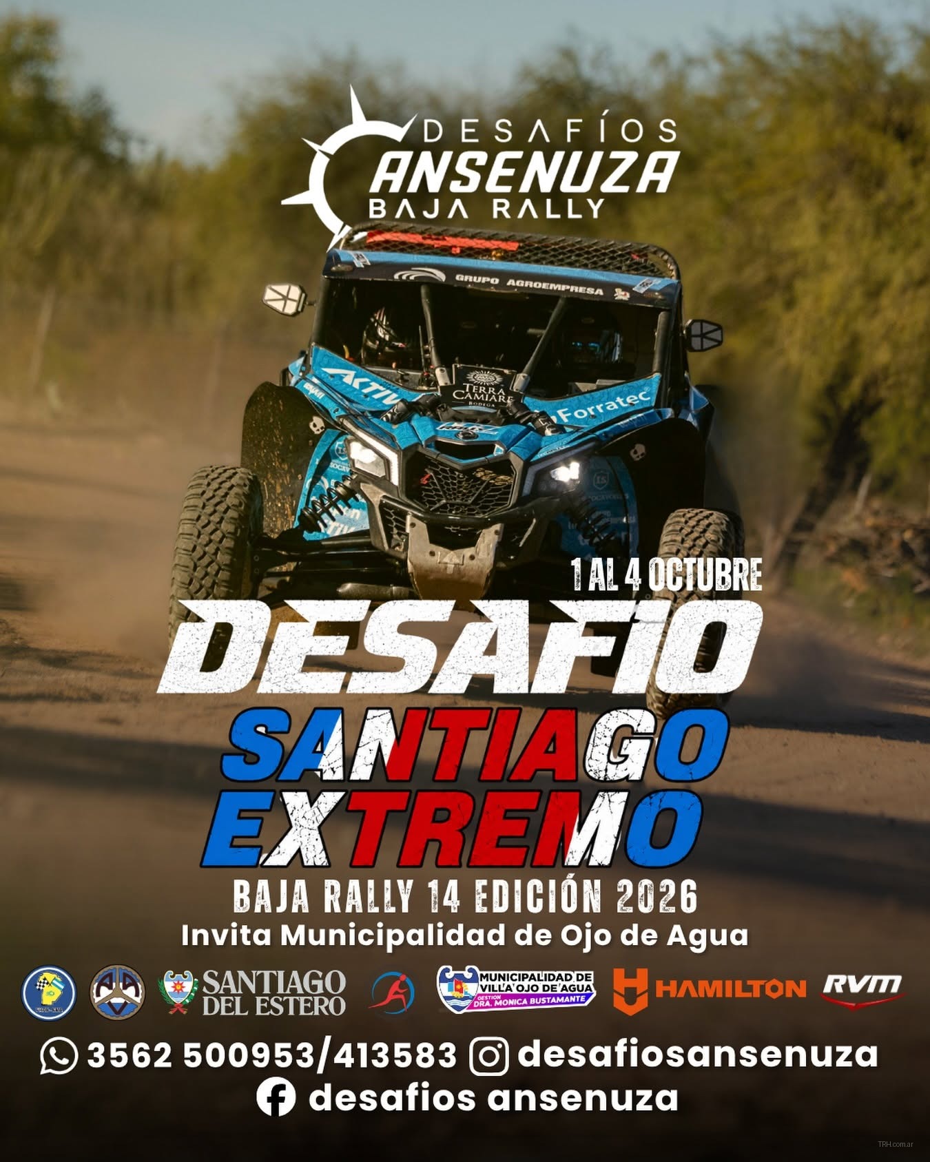 Vehículo de rally raid compitiendo en los caminos del Desafío Santiago Extremo en Villa Ojo de Agua.
