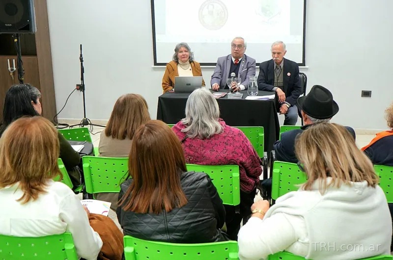 La Feria Municipal del Libro de La Banda desplegó una intensa agenda cultural, histórica y académica