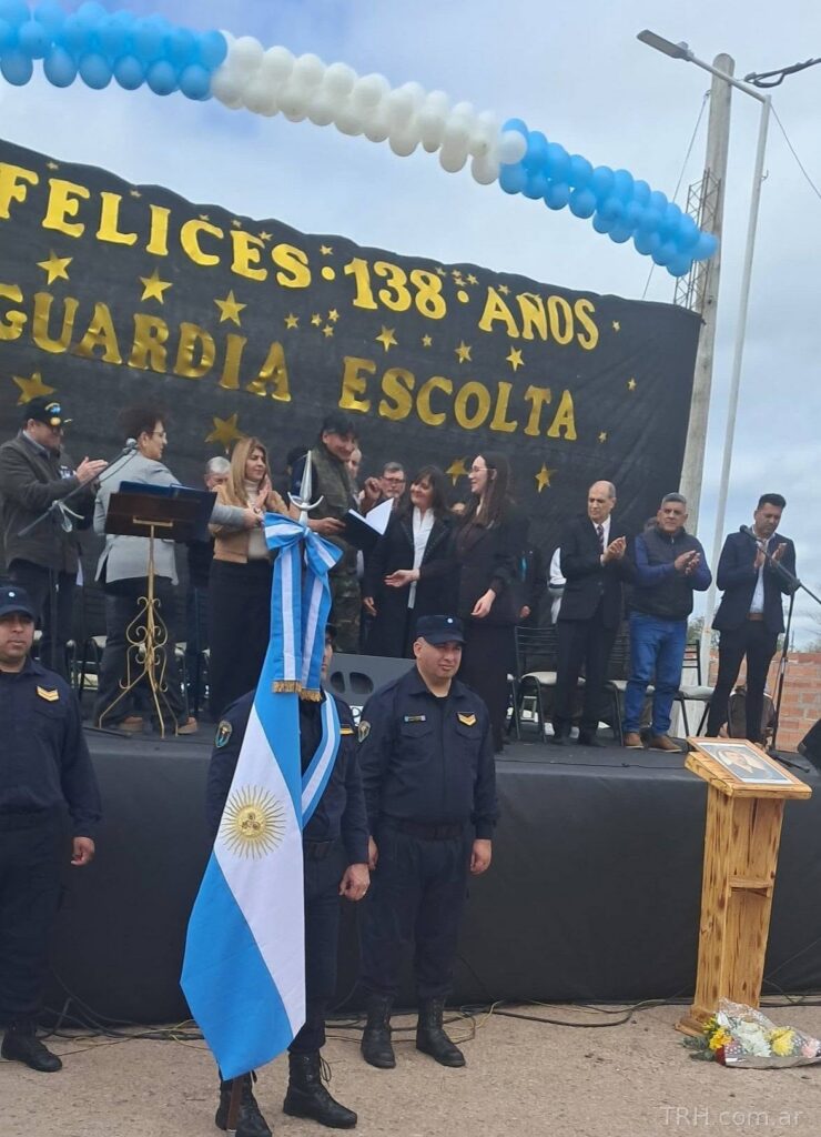 Guardia Escolta celebró su 138° aniversario con un homenaje a los veteranos de Malvinas