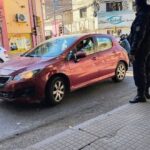 Investigan la muerte de un motociclista que chocó con un móvil policial y falleció horas después en su casa