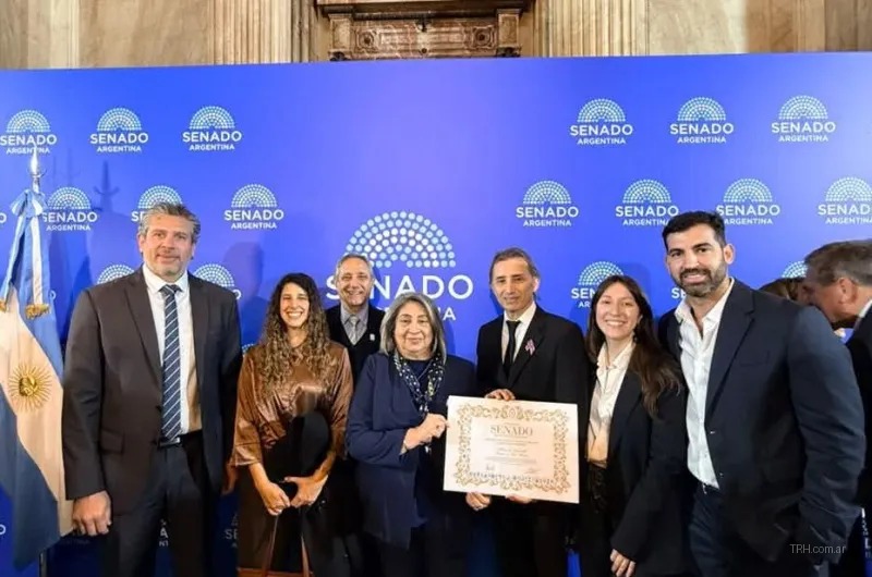 Entrega de la Mención de Honor al Mérito Turístico al Museo del Automóvil de Las Termas en el Senado