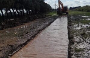 Municipios de Santiago del Estero intensifican obras y mantenimiento de desagües ante la temporada de lluvias