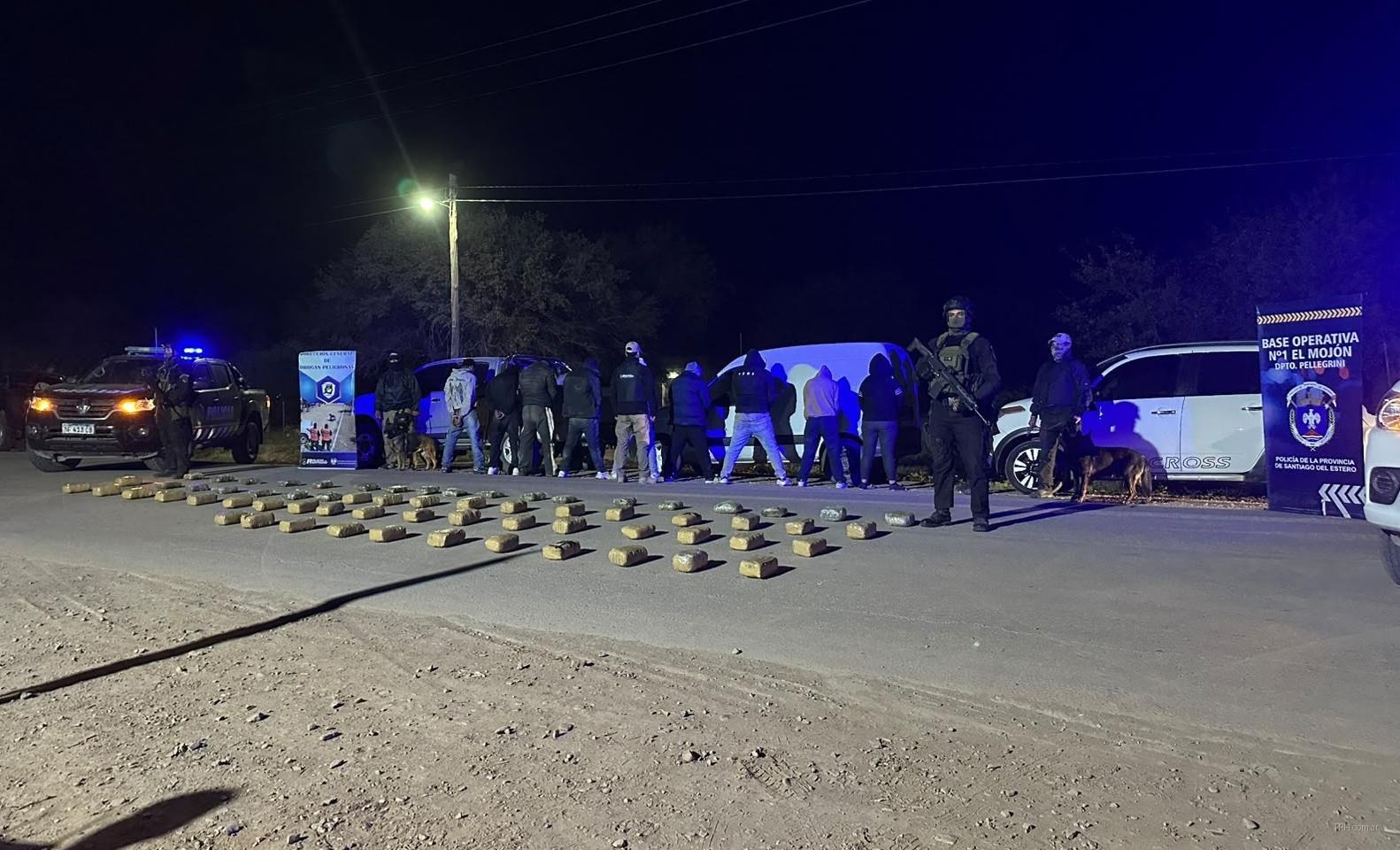 Operativo de rastrillaje de fuerzas de seguridad en zona montuosa del departamento Copo