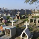 Investigaciones policiales en La Banda y la Capital: robos en un cementerio, detenciones por escruches y secuestros tras un operativo