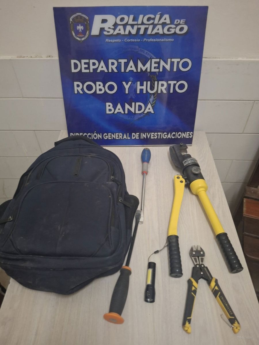 Elementos y herramientas secuestradas a sospechosos cordobeses en La Banda