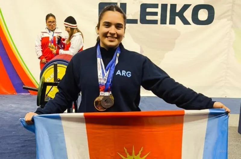 La santiagueña Valentina Bonahora se consagró campeona sudamericana de levantamiento de pesas